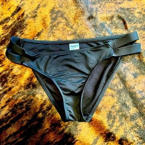 Black bikini bottoms
